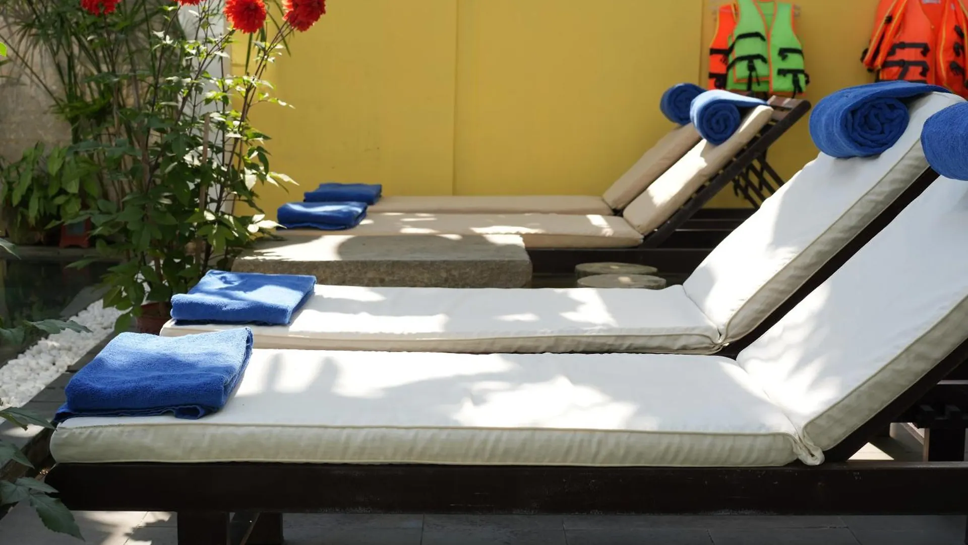 Tranquil Lucky Leaf Villa Hoi An Hotel