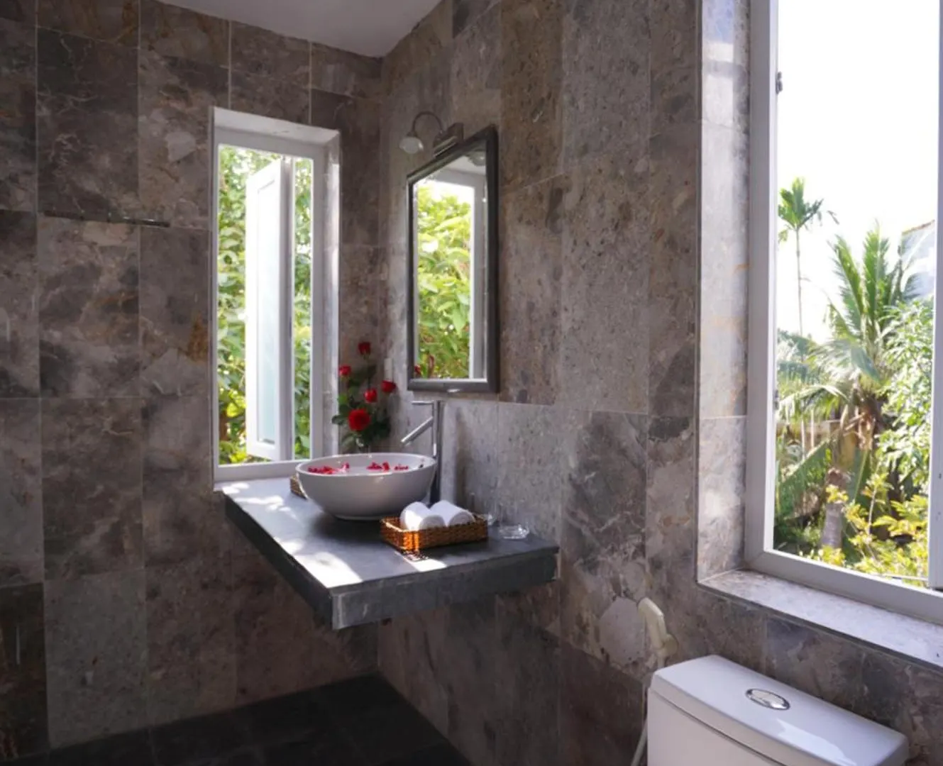 Tranquil Lucky Leaf Villa Hoi An 4*,  Vietnam
