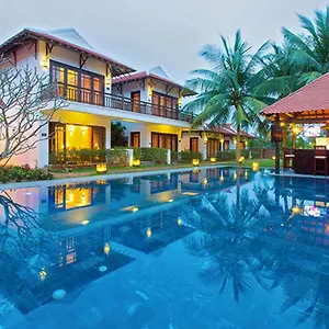 4* Hotel Riverside Bamboo